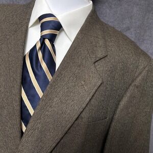 Hart Schaffner Marx Trumpeter Sport Coat 44R Brown Herringbone Tweed Blazer